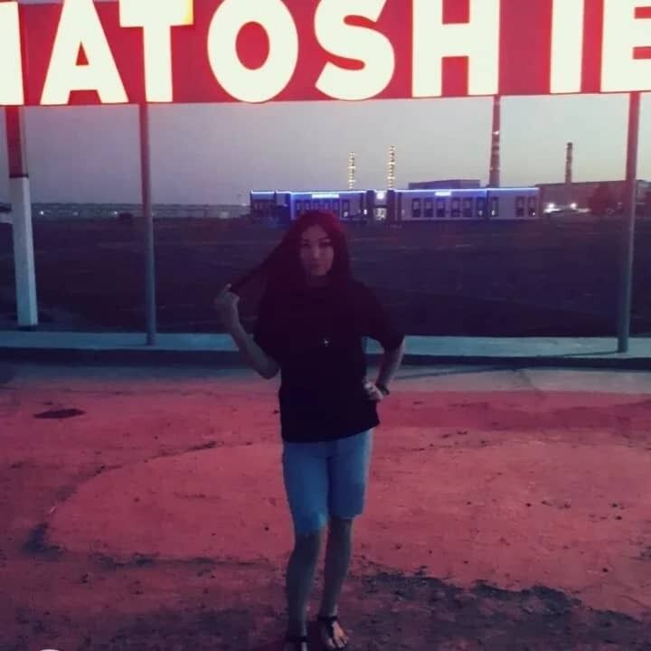  ,   Leyla, 31 ,   c 