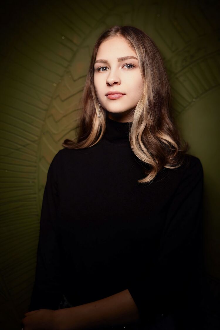  -,   , 23 ,  