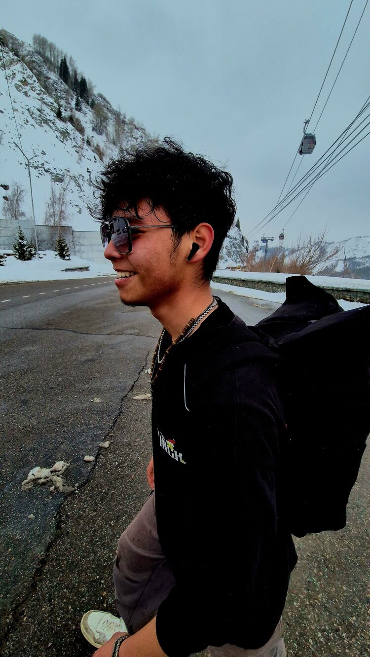 ,   Ilzat, 18 ,   ,   