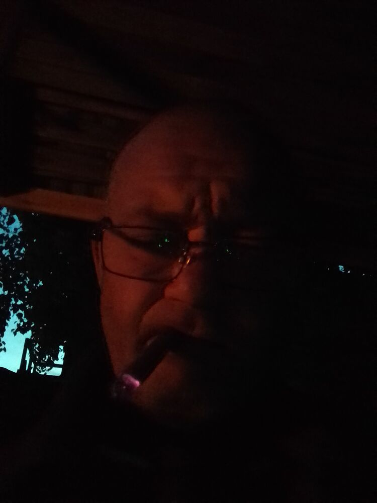  30225617  Valentin, 49 ,    