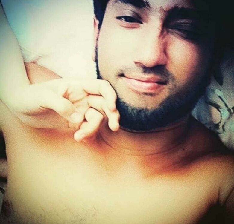  ,   Aziz, 33 ,   ,   , c , 