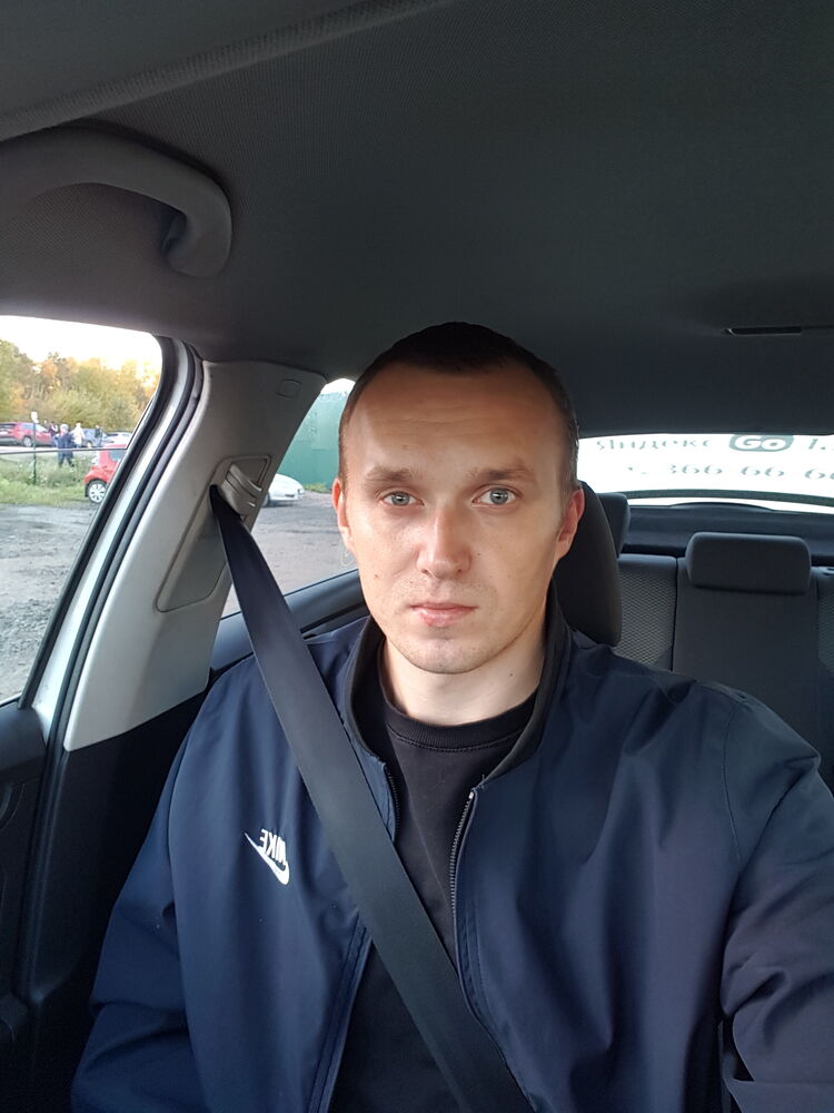  31327987  Ilya, 30 ,    -