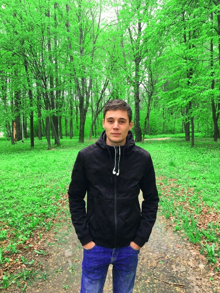  ,   Timur, 33 ,   ,   , c , 
