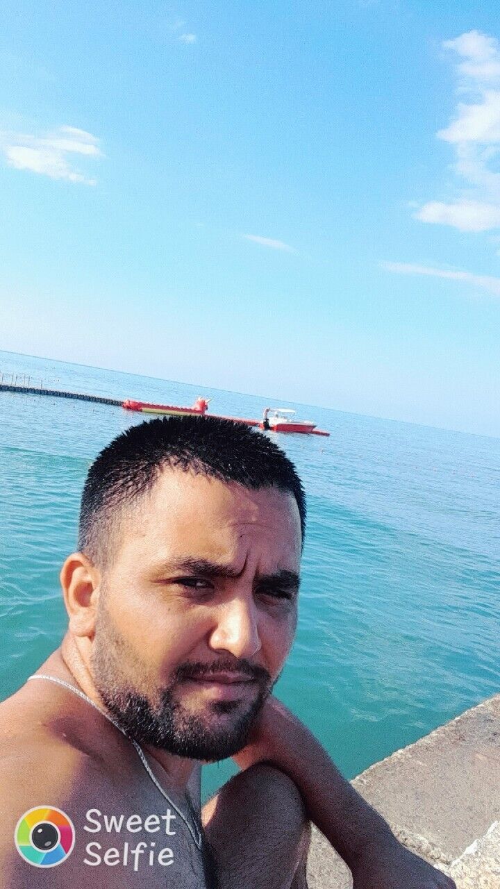  28609527  , 30 ,    