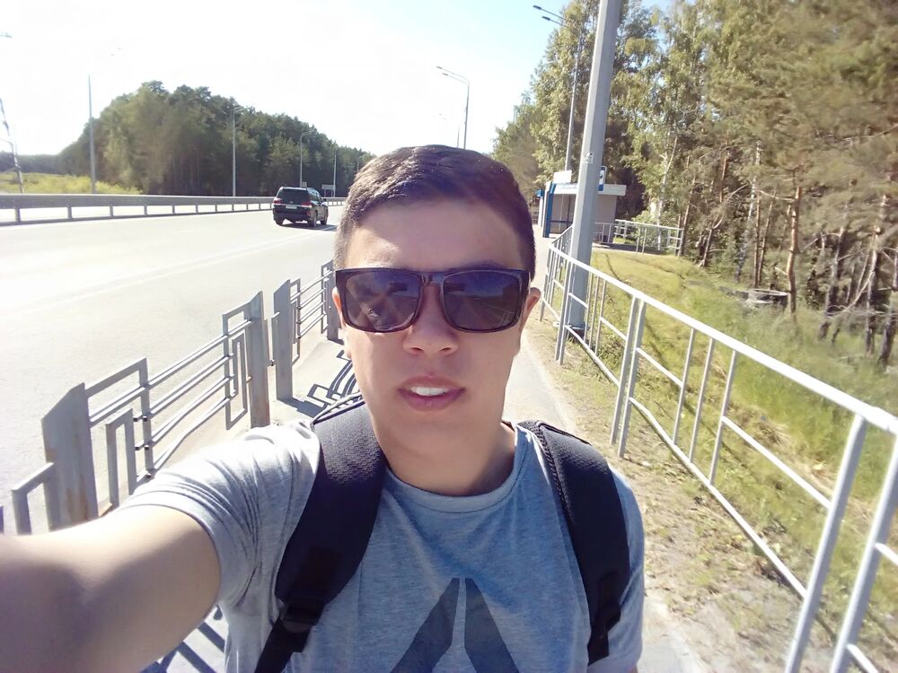  30374877  Ivan, 32 ,    