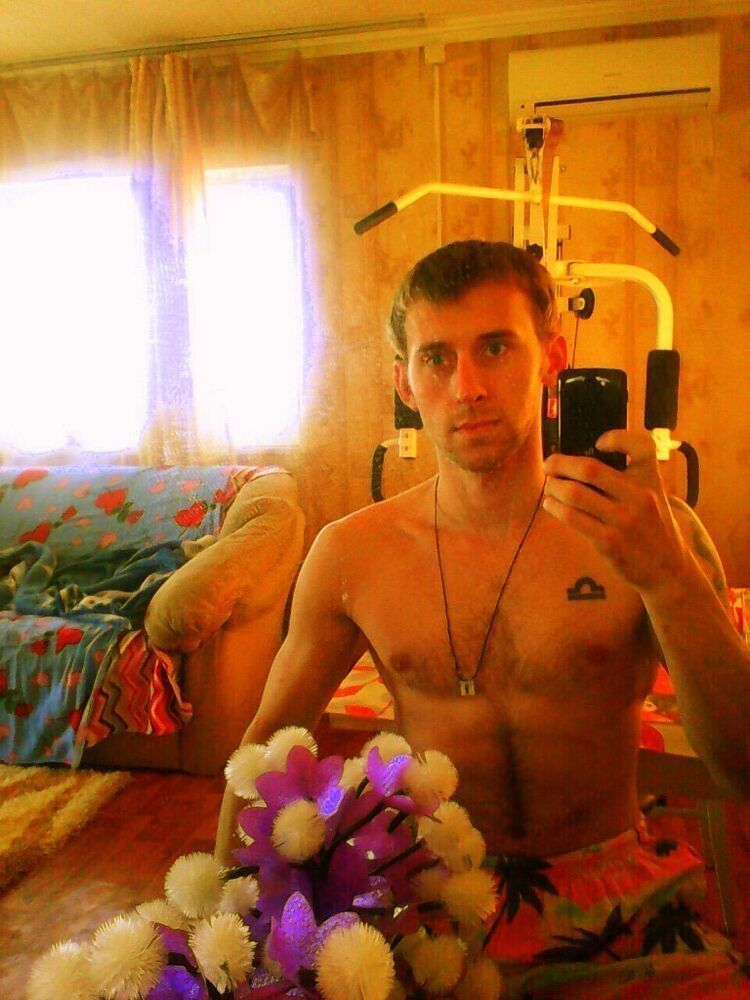  6525047  Slava, 36 ,    