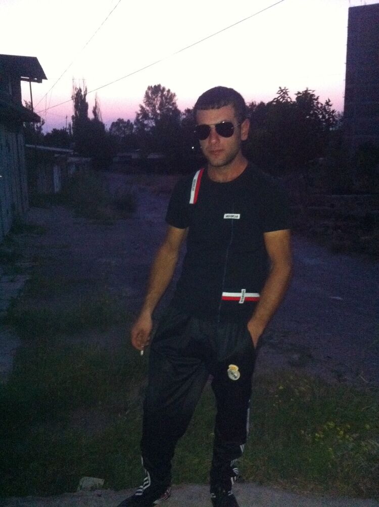  6602527  Arsen, 31 ,    