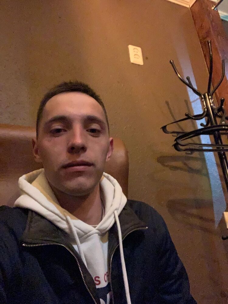  31729277  , 26 ,    -