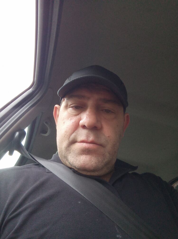  43806467  Ali, 43 ,    Praha
