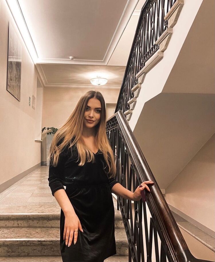  24065157  , 27 ,    -