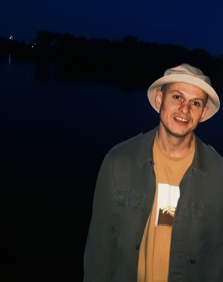  53170037  , 36 ,    -