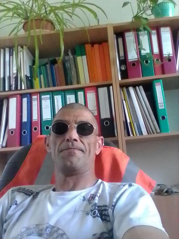  23157147  , 49 ,    