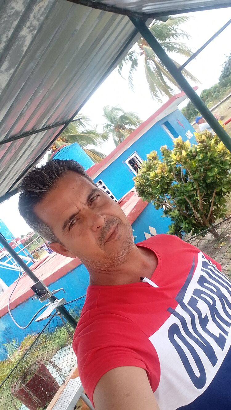  49488807  Sandor, 45 ,    Keluang
