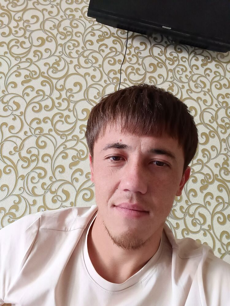  30270607  Zalatoy, 32 ,    