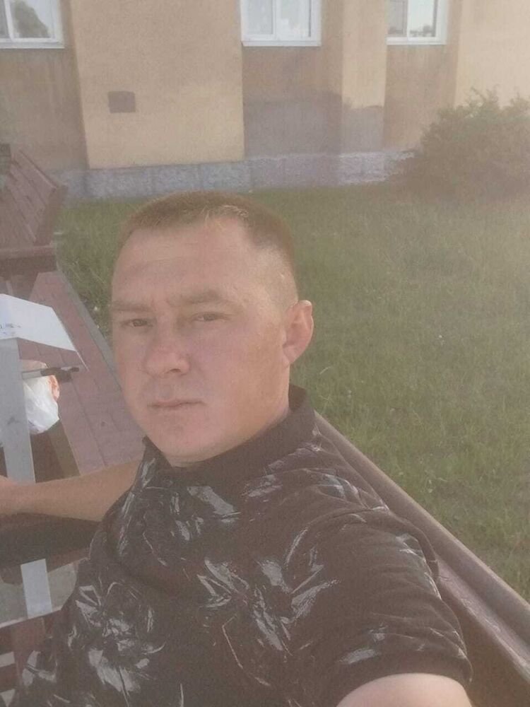  44389047  , 33 ,     