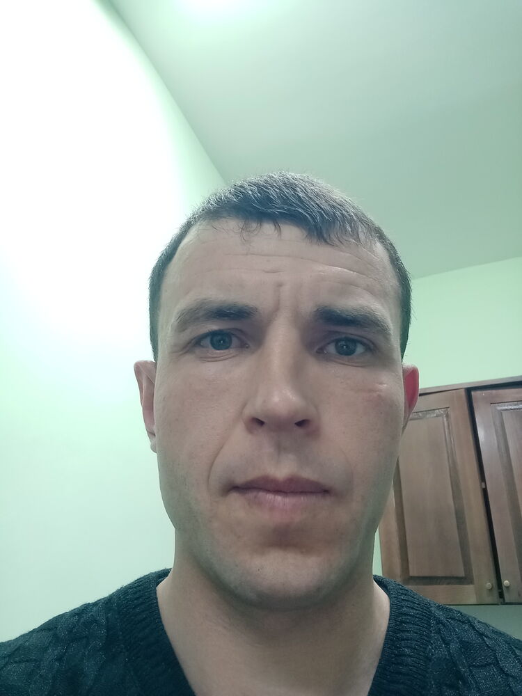  46640697  , 33 ,    