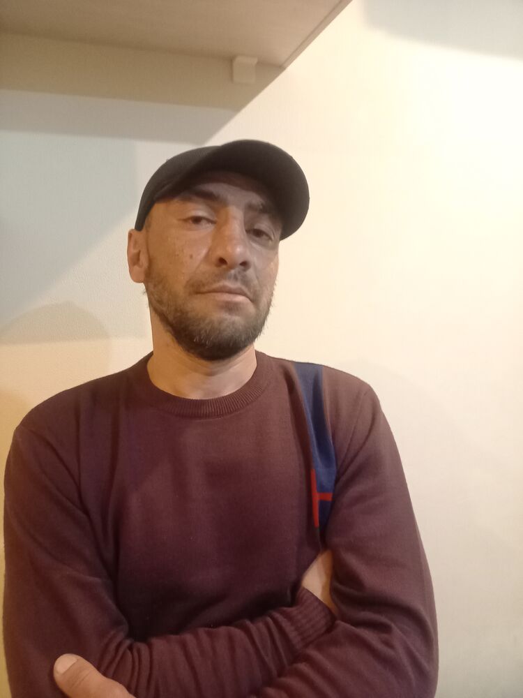  42421107  , 35 ,    