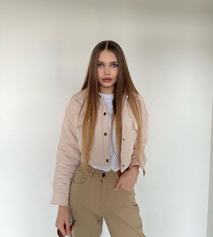  45259027  Arina, 25 ,    