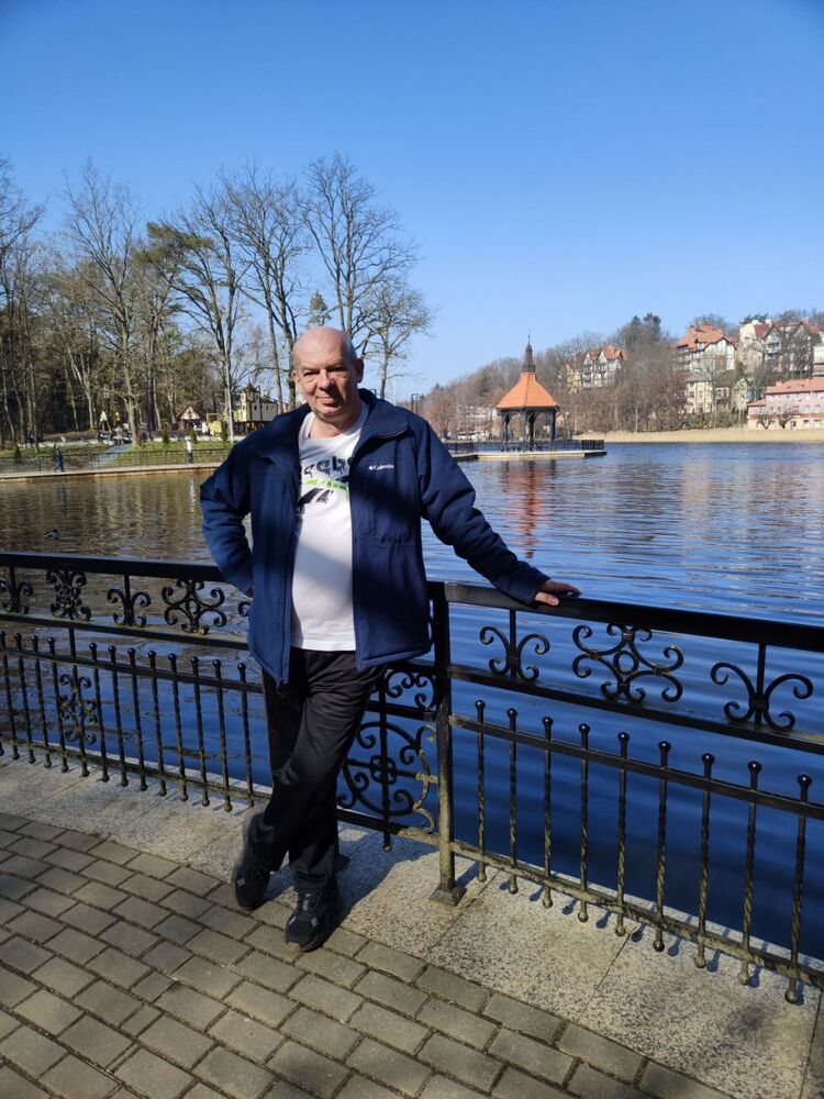  27691717  Aleksandr, 61 ,    -