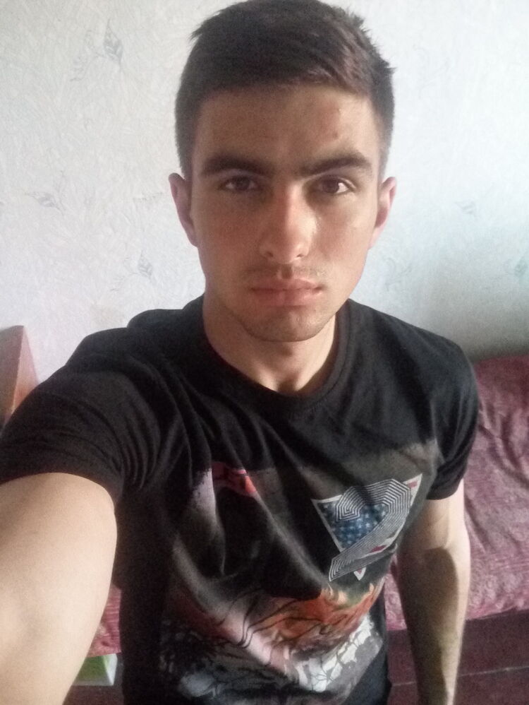 7673427  , 27 ,    
