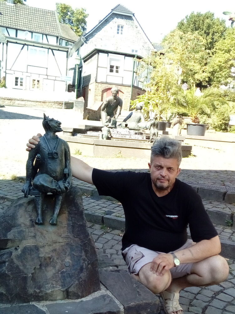  ,   Raivo, 53 ,  