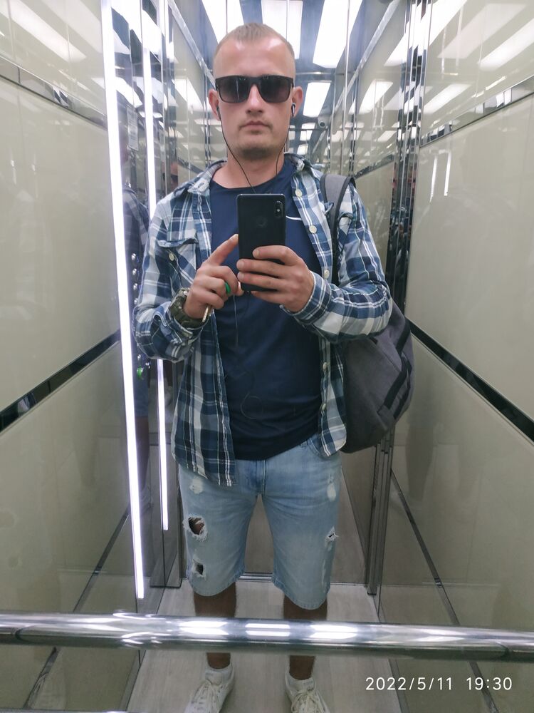  ,   Victor, 35 ,   ,   