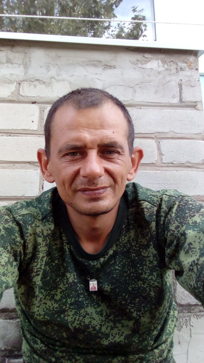  8842947  Mihail, 45 ,     