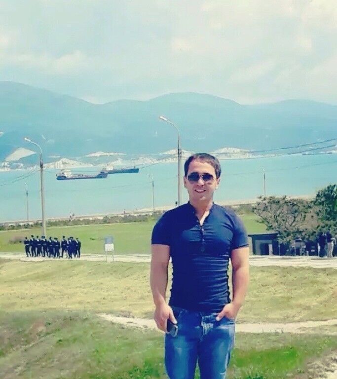  ,   Ruslan, 35 ,   ,   , c 