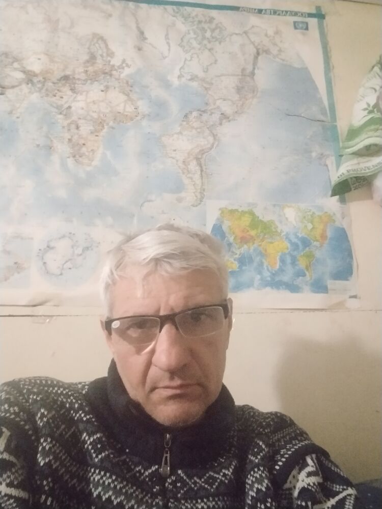  33117657  , 54 ,    