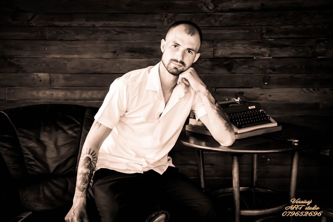  ,   Dorin, 31 ,   ,   