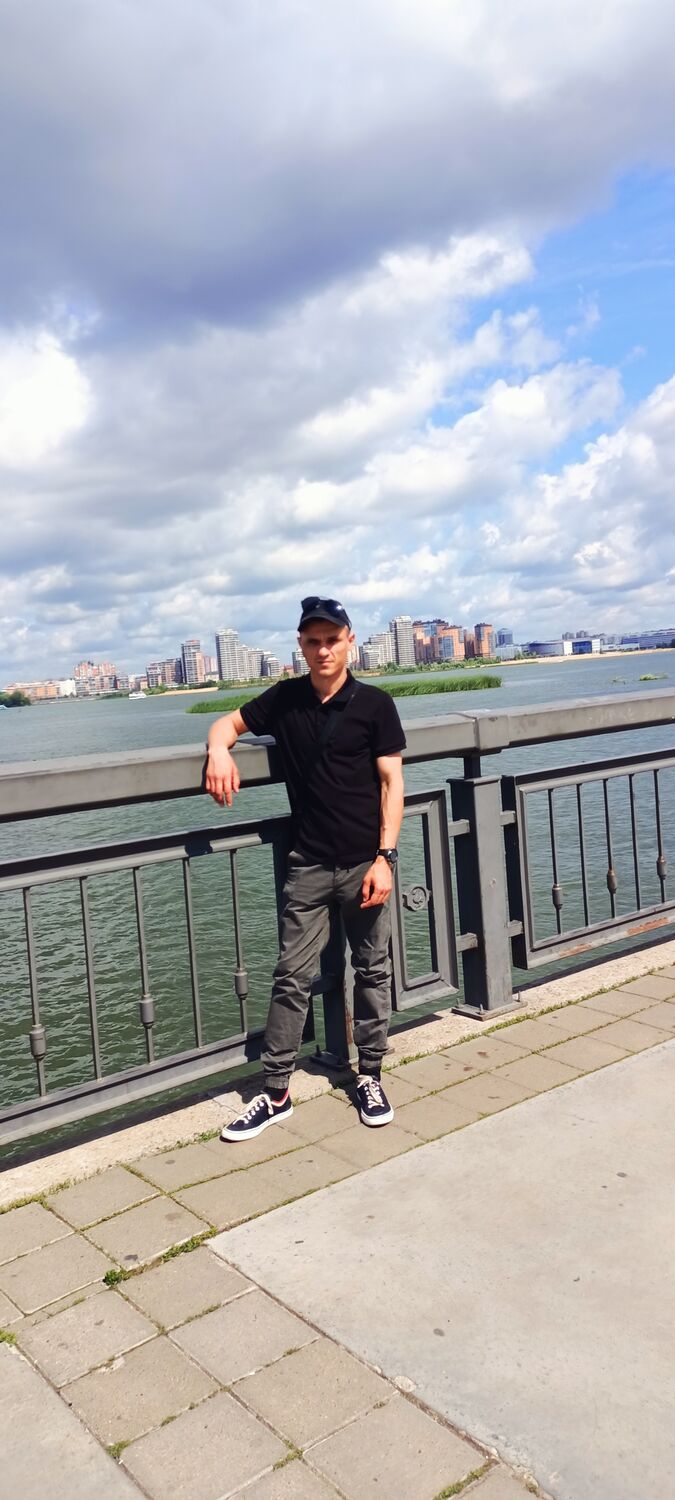  45192517  Sergey, 31 ,    