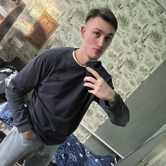  44463427  Sergey, 20 ,    