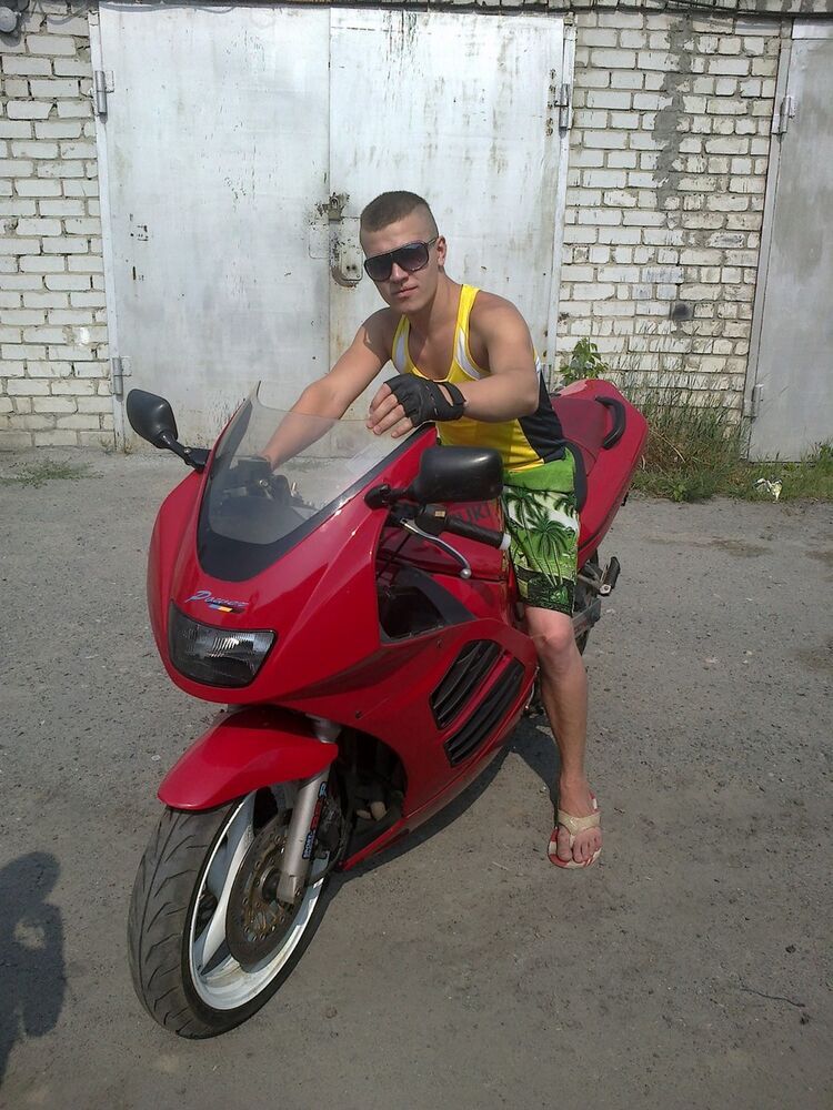  7718157  , 33 ,    