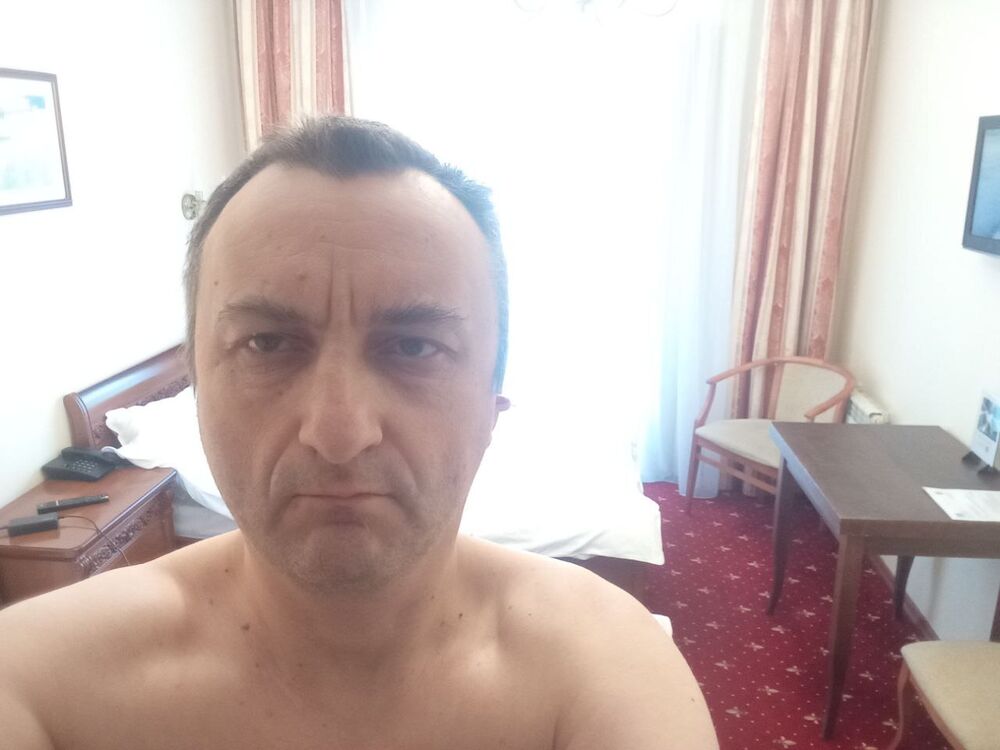  49160997  Andrey, 52 ,    