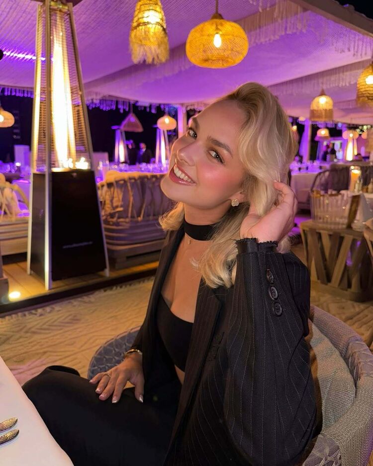 ���� 51372957 ������� ��������, 27 ���, ���� ���������� � �������������