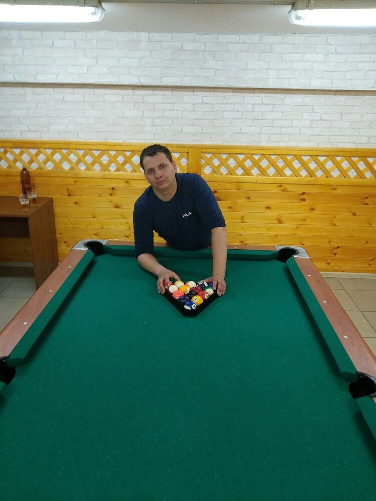  28560707  Denis, 30 ,    -