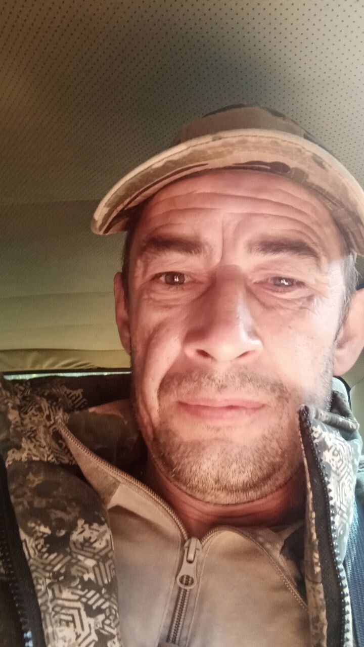  48207607  , 44 ,    
