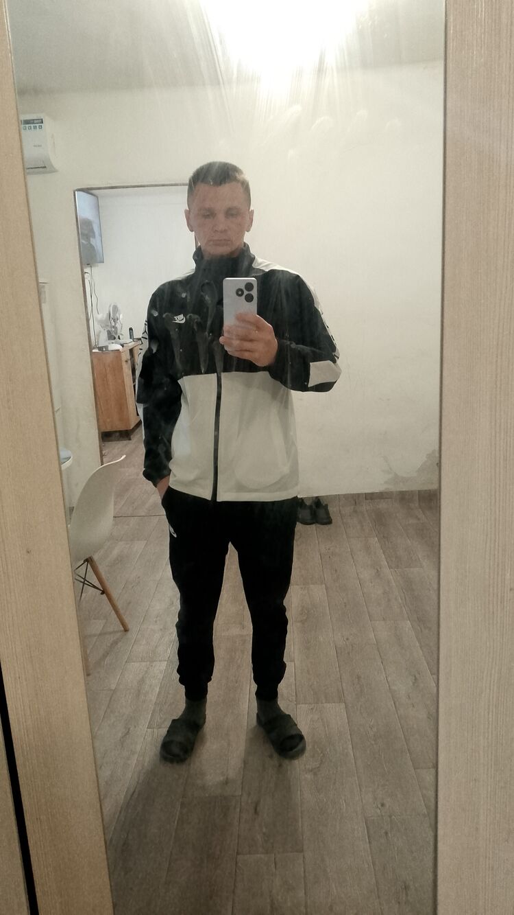  ,   Sanya, 26 ,   c 
