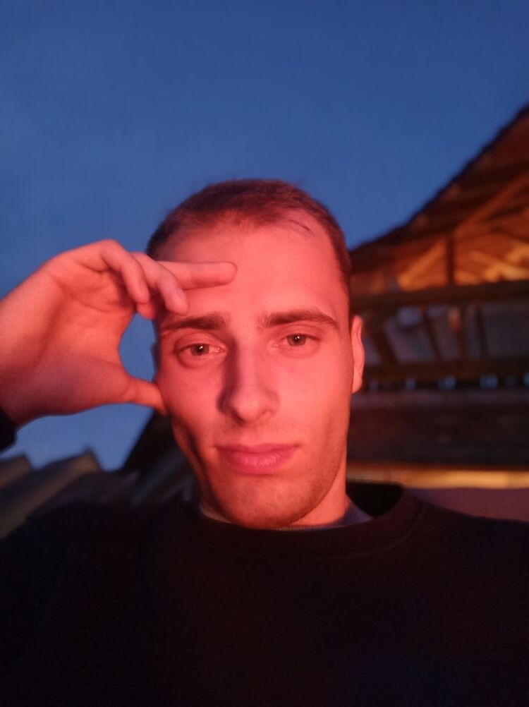  49856337  , 27 ,    
