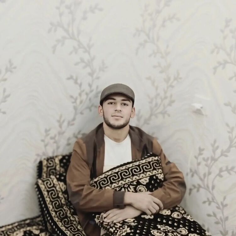  54527237  Muminovhamza, 21 ,    