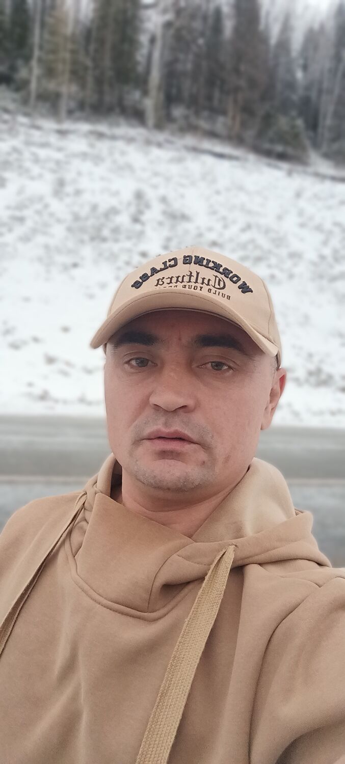  51363047  Ruslan, 35 ,    
