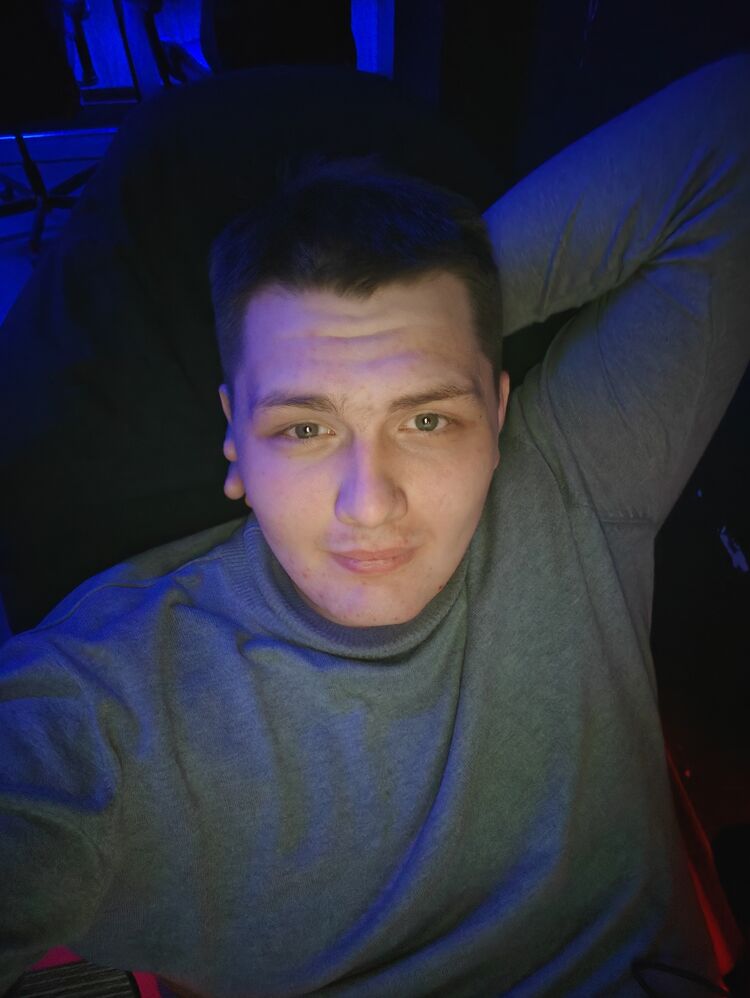  ,   Siergiej, 25 ,   ,   