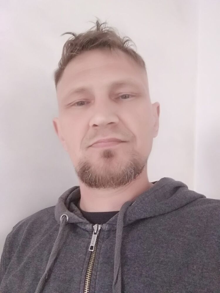  18324887  , 44 ,    