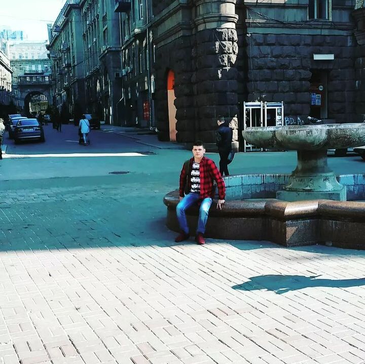  33201847  , 29 ,    