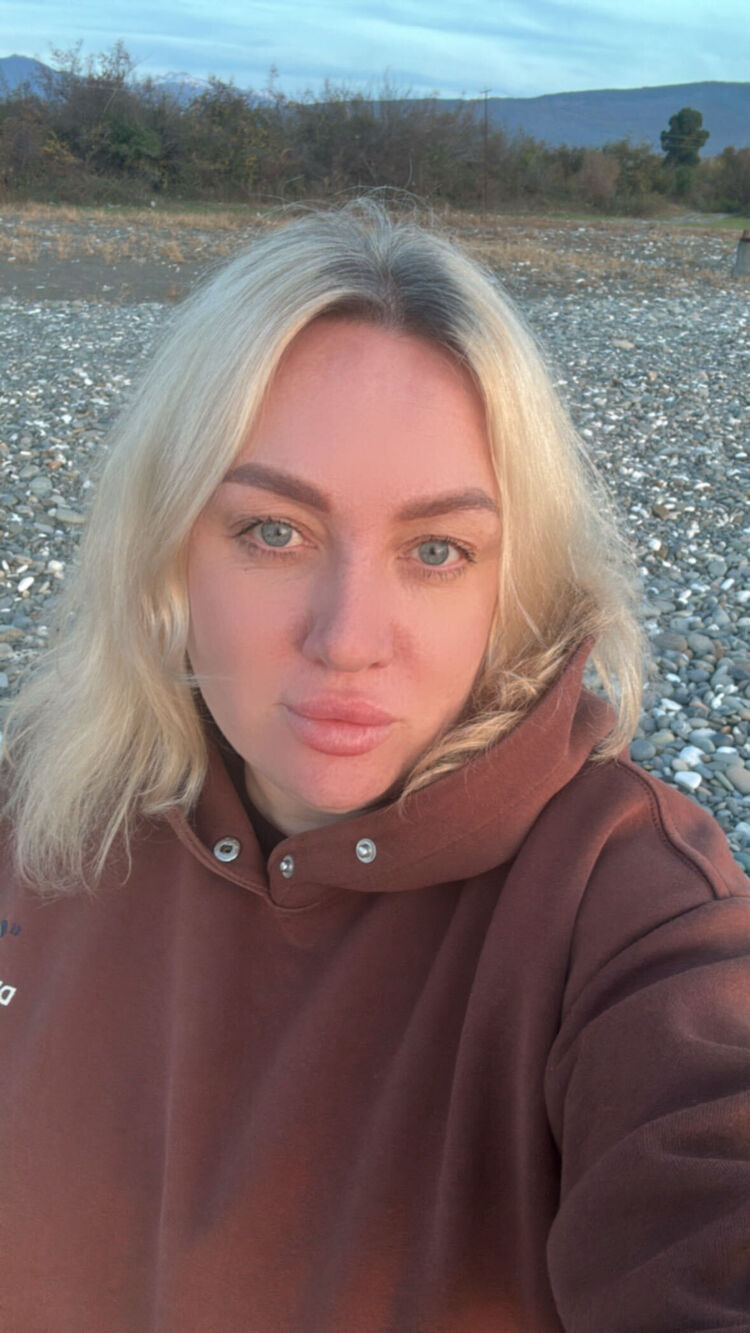 ���� 56154257 ������� ��������, 37 ���, ���� ���������� � Canary Wharf