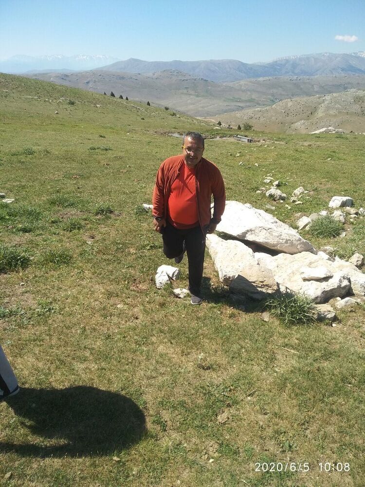  39130537  Oguzhan, 46 ,    