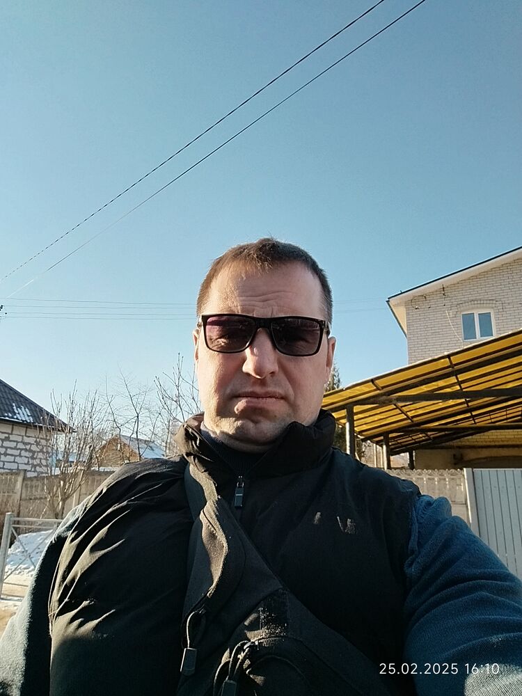  ,   Dima, 44 ,   ,   , c , 