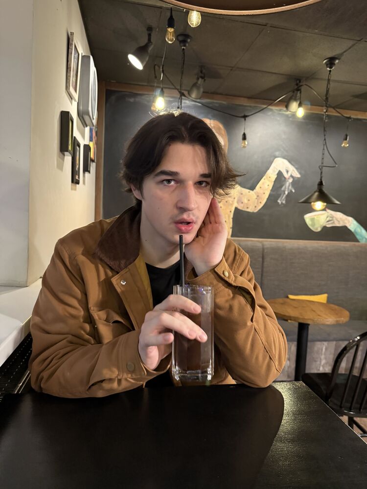  54422637  Onejkin, 23 ,    