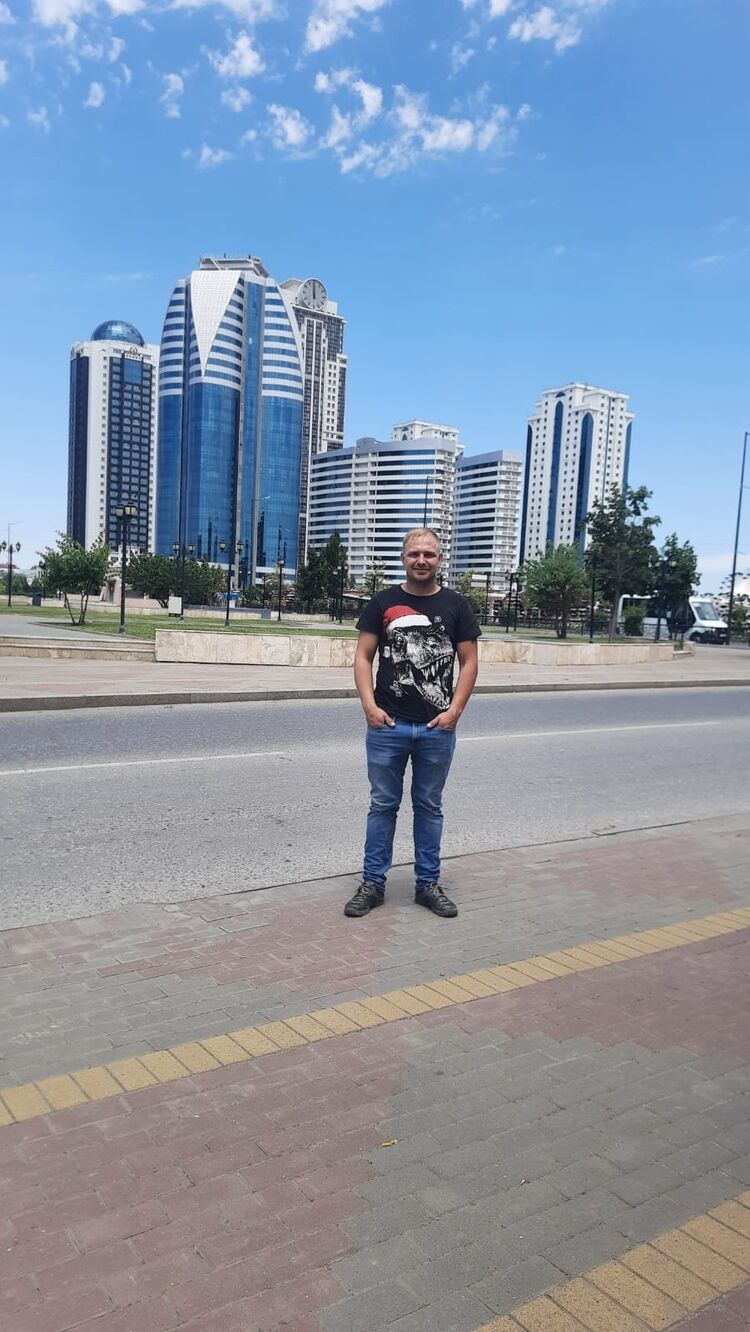  ,   Petr, 33 ,   ,   , c , 