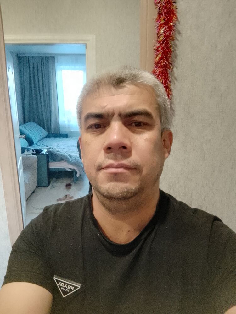  40563277   , 42 ,    